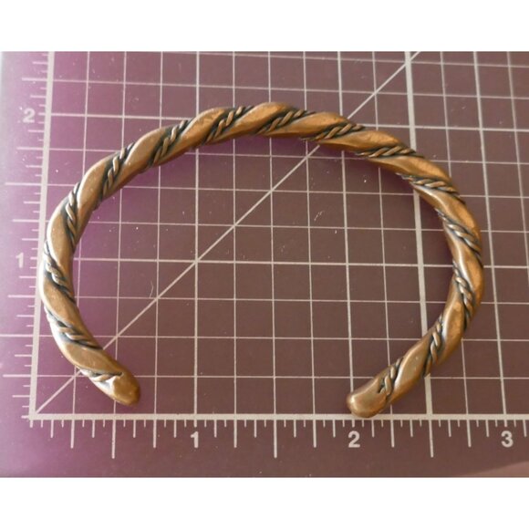 Handcrafted Twisted Copper Cuff Bracelet With Antique Finish - Picture 7 of 7